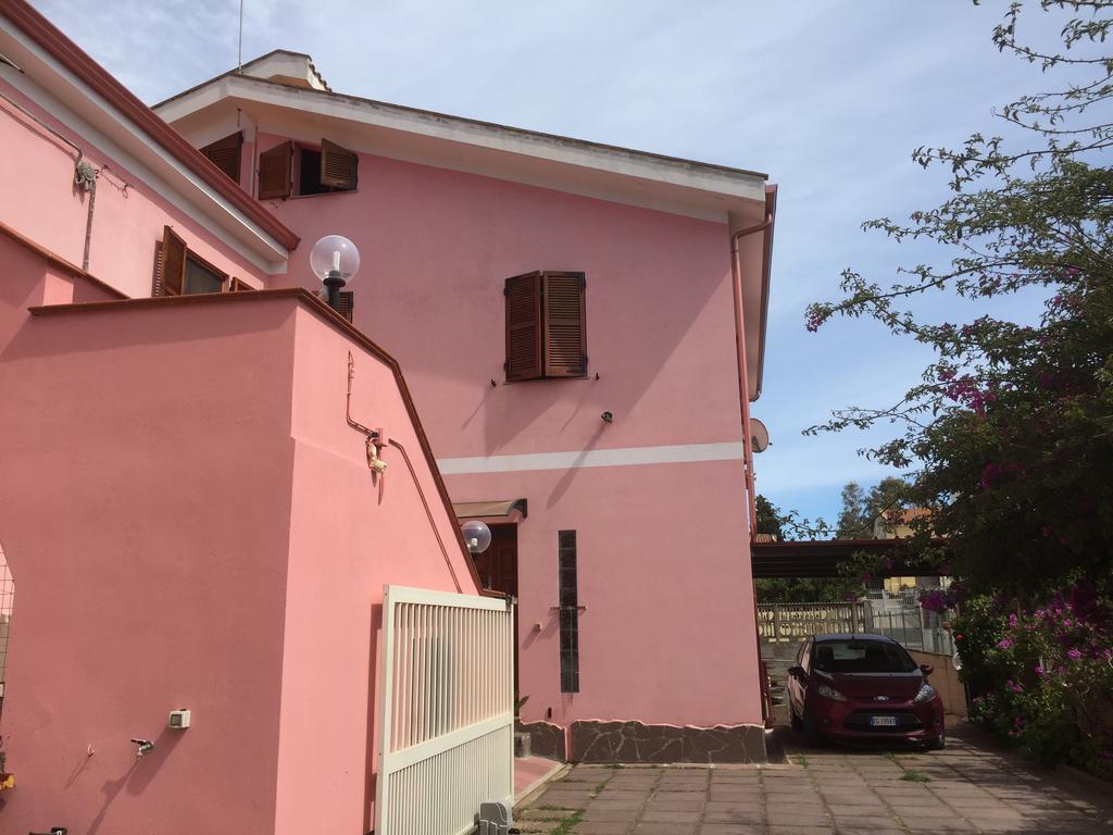 L'Aurora Viola Bed & Breakfast Carbonia Exterior foto
